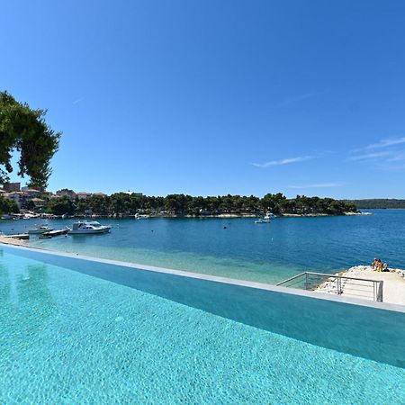 Livingstone Beach House Трогир Екстериор снимка