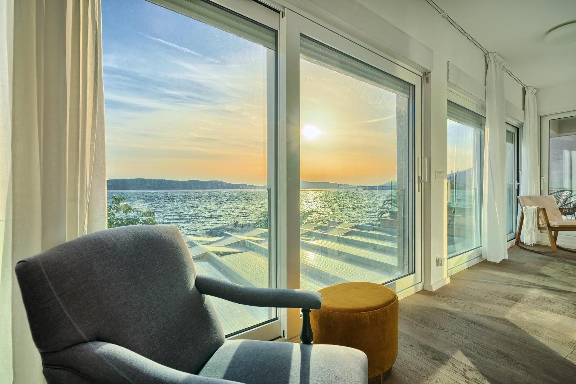 Livingstone Beach House Трогир Екстериор снимка