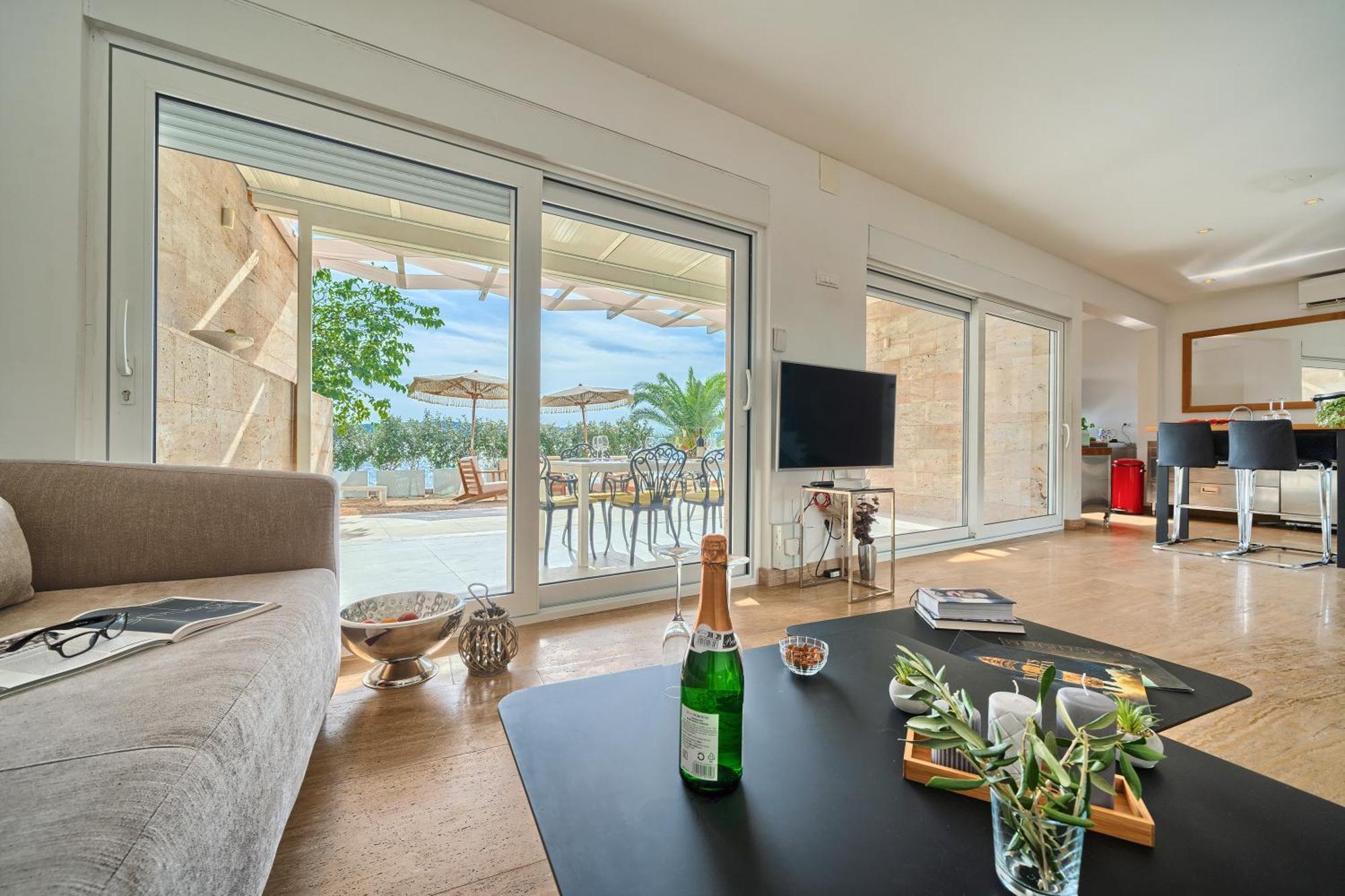 Livingstone Beach House Трогир Екстериор снимка