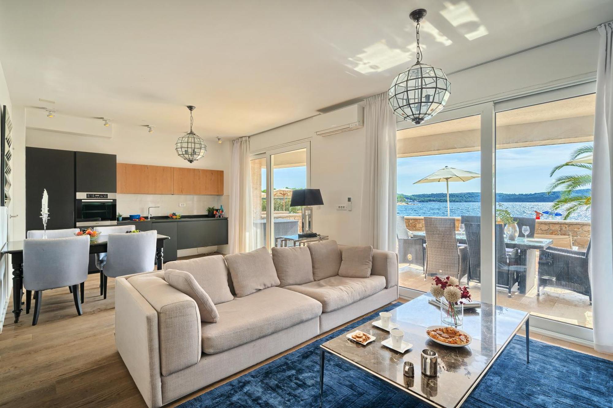 Livingstone Beach House Трогир Екстериор снимка
