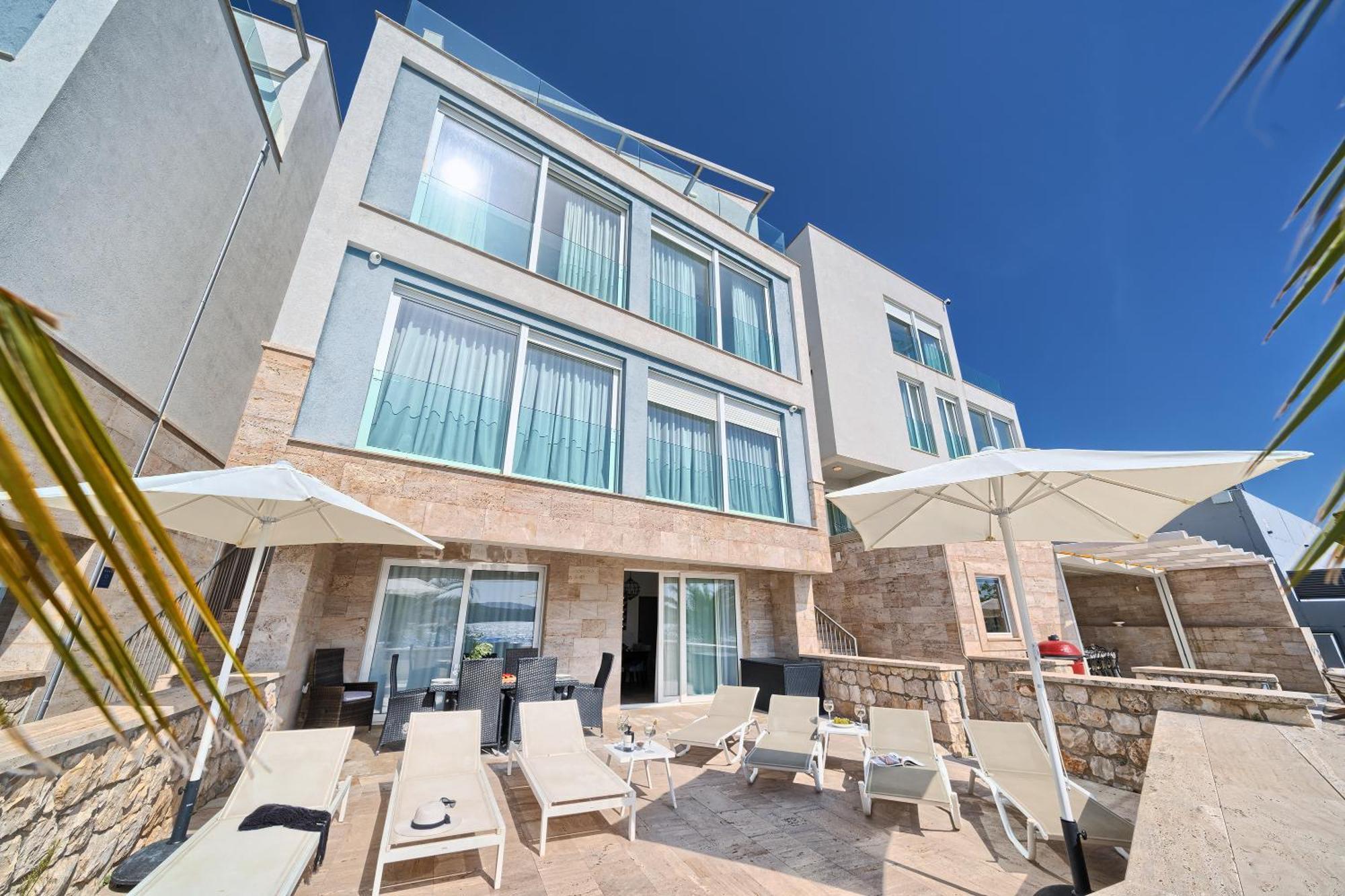 Livingstone Beach House Трогир Екстериор снимка