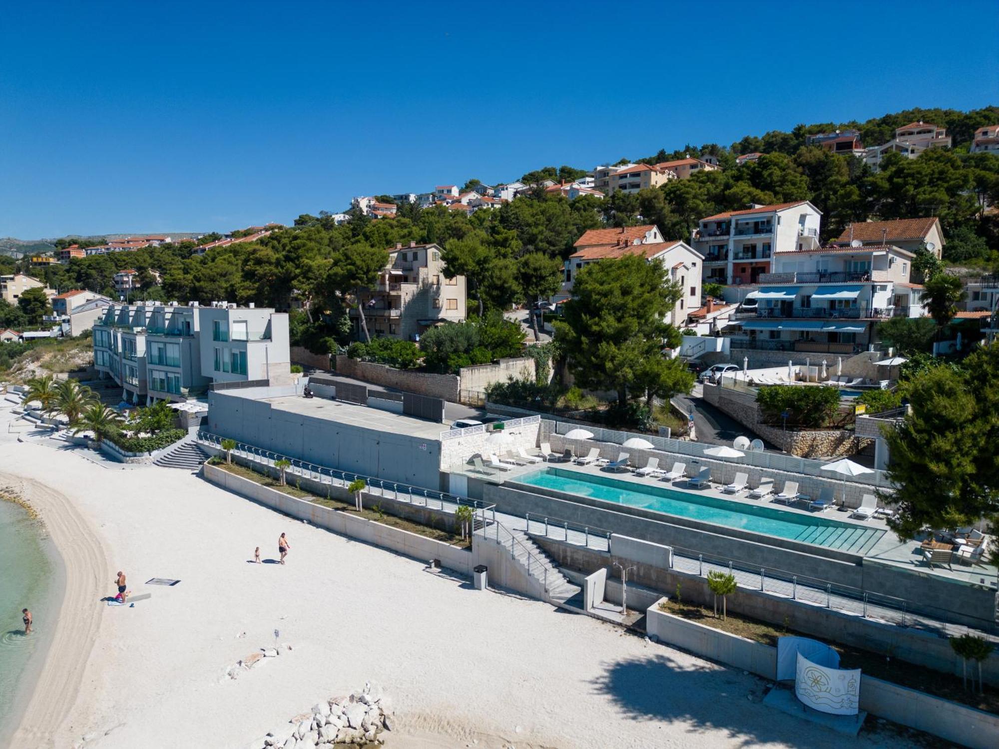 Livingstone Beach House Трогир Екстериор снимка